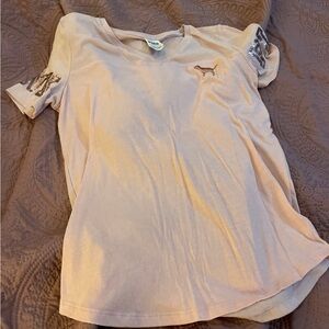 PINK VS BLING V-Neck tee size xs